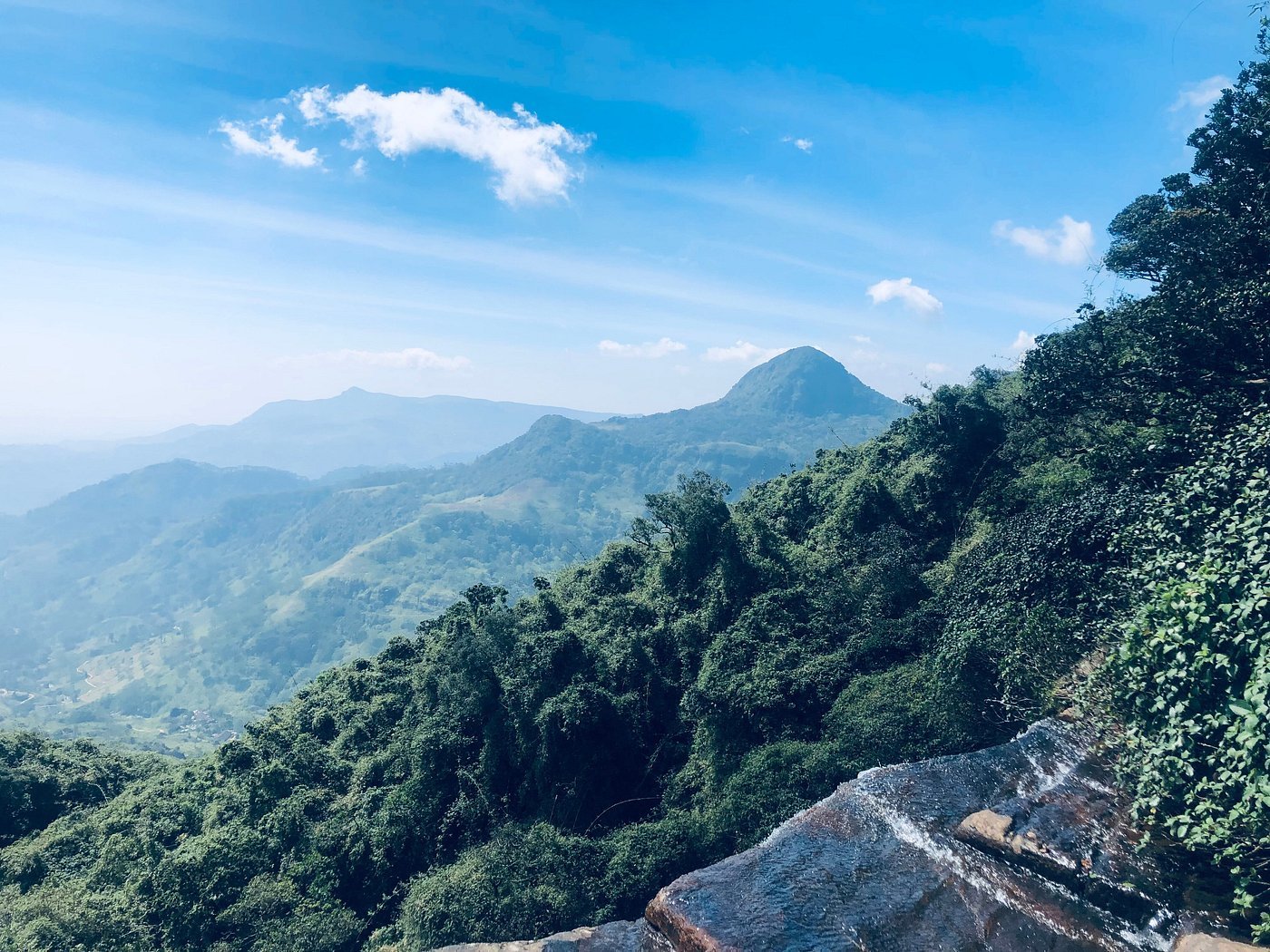 Knuckles Mountain Range